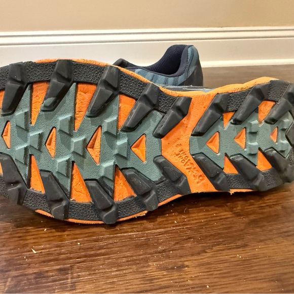 Hoka Torrent - Picture 3 of 3